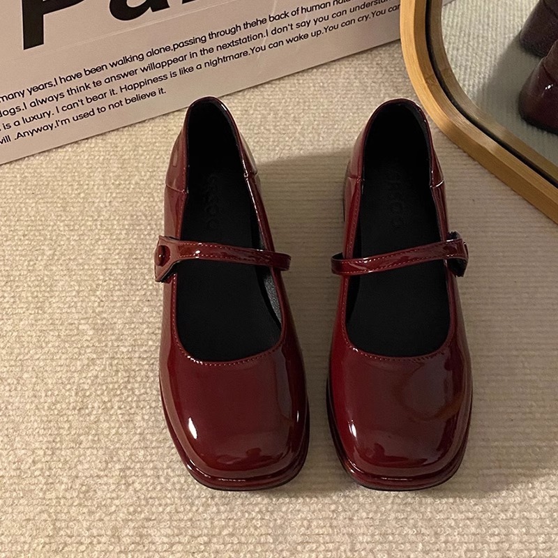 Vintage Fashion In 2026 - Vintage Mary Jane kleine leren schoenen