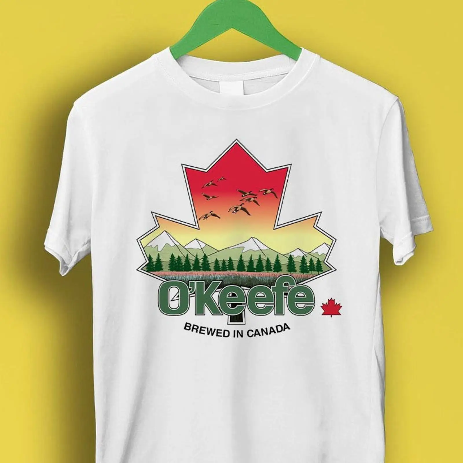 Vintage Fashion Canada - O'Keefe Gebrouwen in Canada Maple Leaf