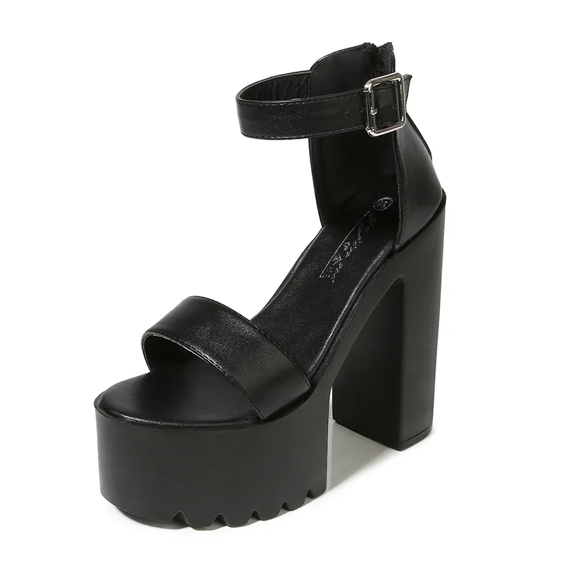 Vintage Fashion In 2026 - Witte Zomersandalen 2026 Vintage Gespsluiting Punk