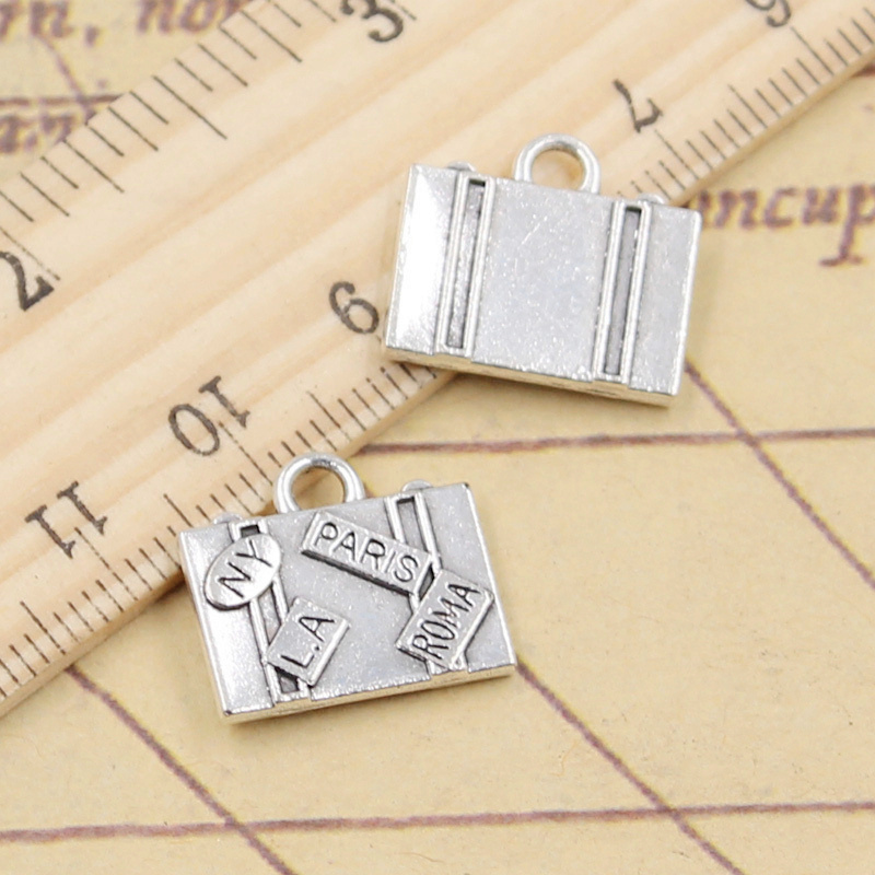 Vintage Fashion New York - 10 Pcs Charms Reistassen New York