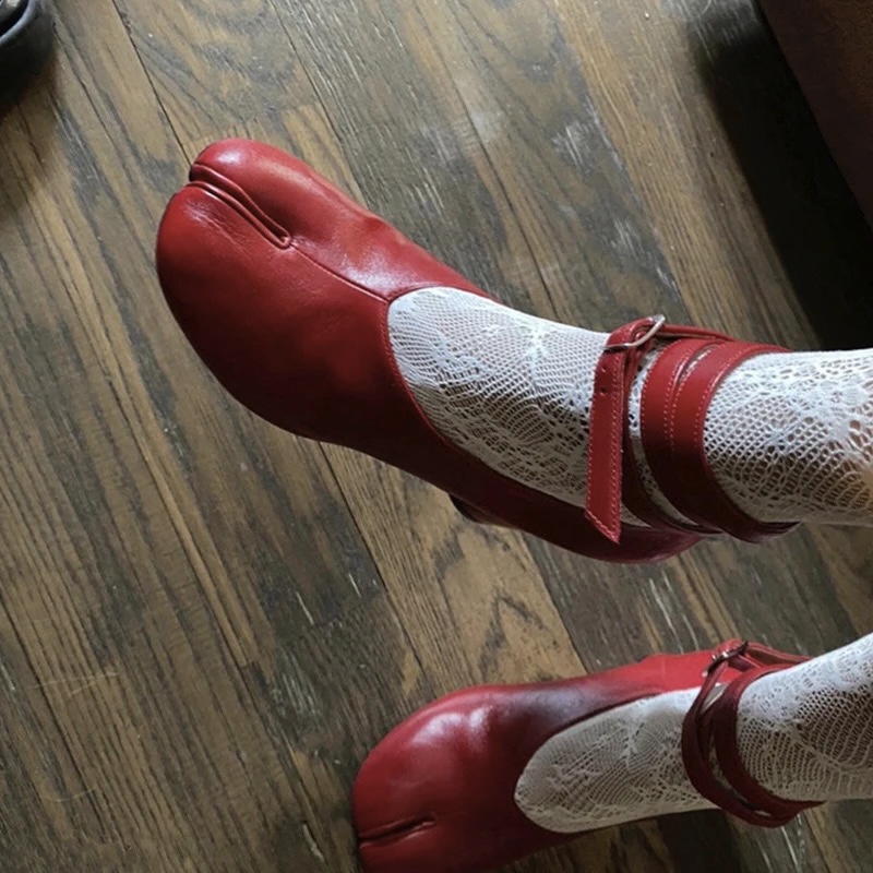 Vintage Fashion In 2026 - 2026 Vintage Lente Mode Split Toe